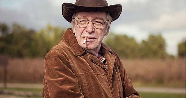 Morre Olavo de Carvalho aos 74 anos