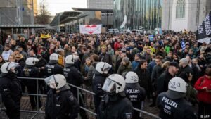 Protestos contra vacinação obrigatória, Passaporte Sanitário e vacinação em crianças