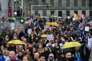 Protestos contra vacinação obrigatória, Passaporte Sanitário e vacinação em crianças